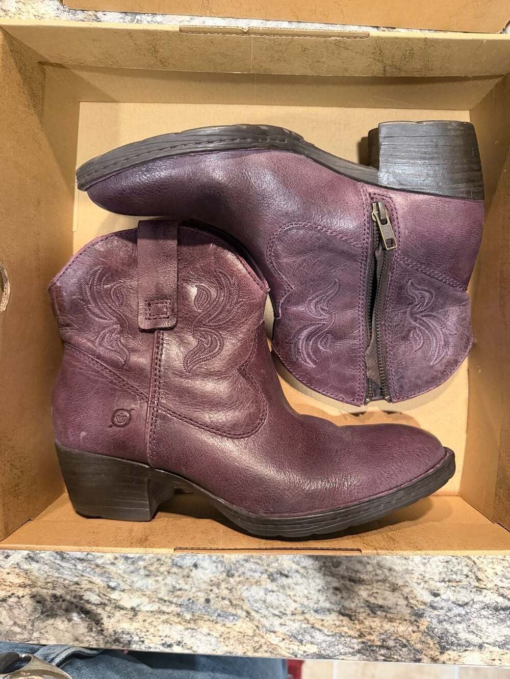 Born Riven Size 8 Purple Leather Western Ankle Boots